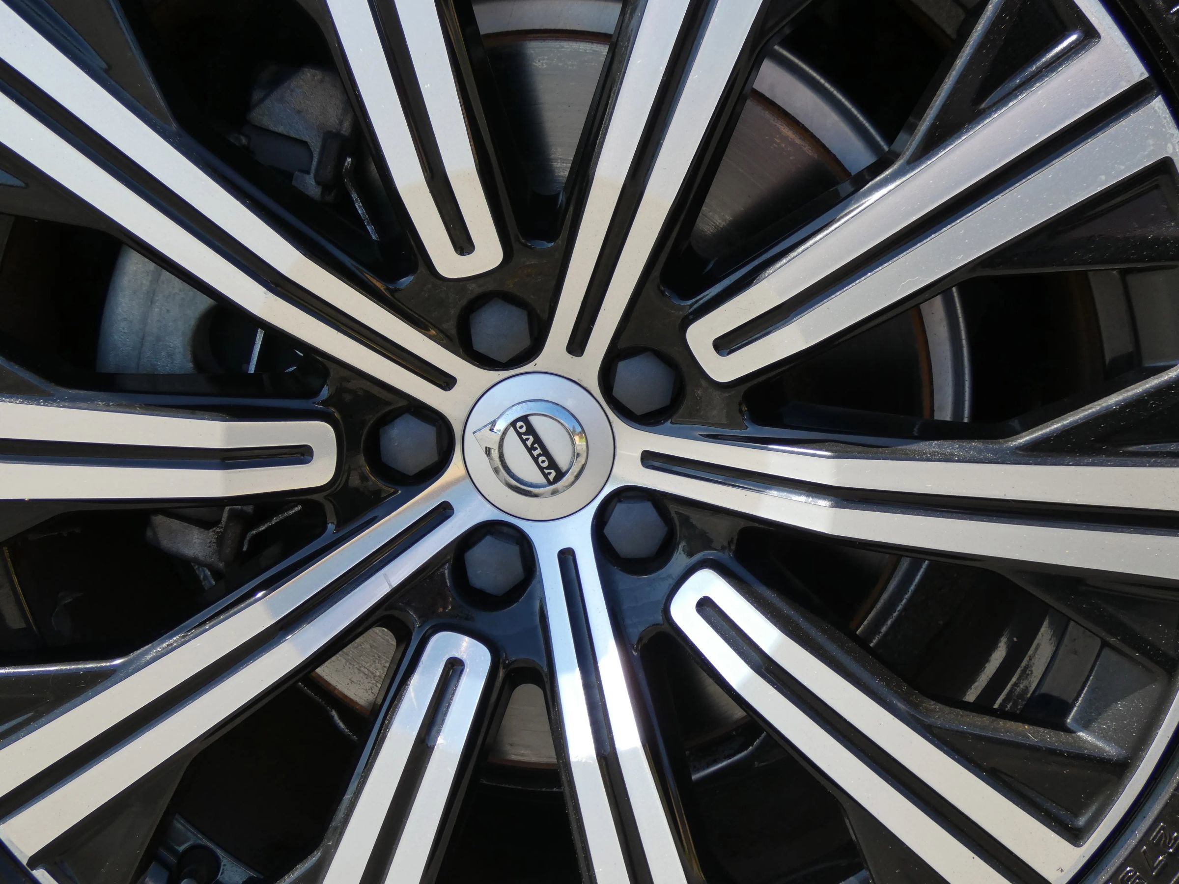 Used 2020 Volvo XC90 T6 Momentum image 22