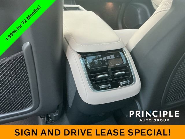New 2026 Volvo XC90 B6 Plus w/ Protection Package Premier image 31