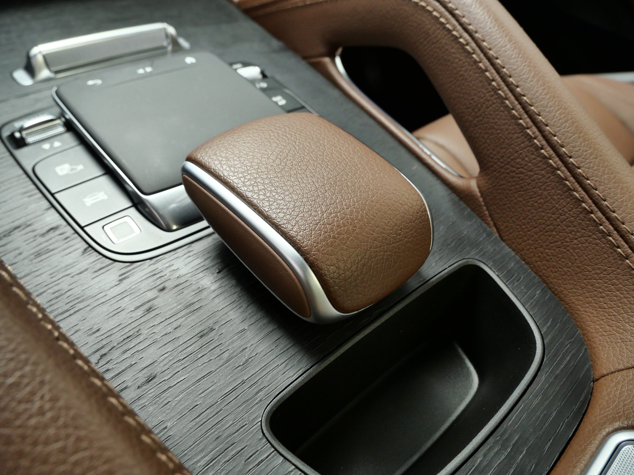 Certified 2025 Mercedes-Benz GLE 450e 4MATIC image 27