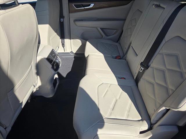 New 2026 Volkswagen Atlas SE image 15