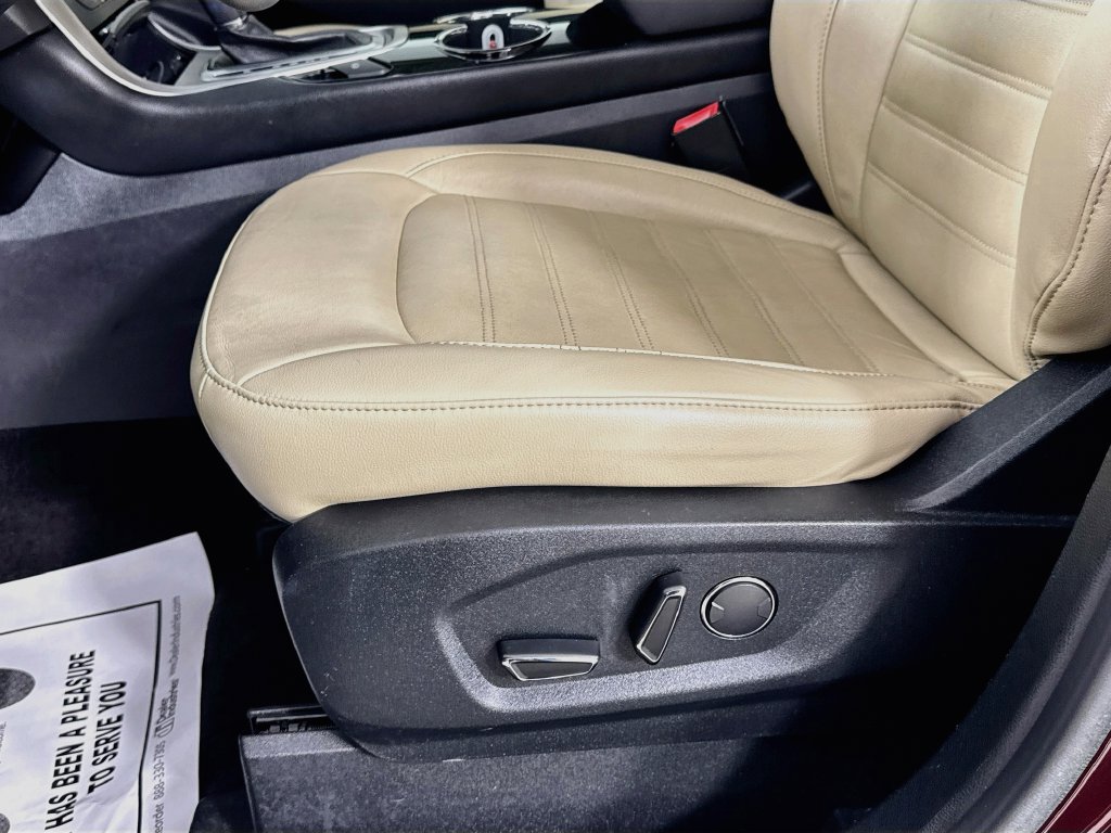 Used 2018 Ford Edge SEL w/ Equipment Group 201A FWD image 23