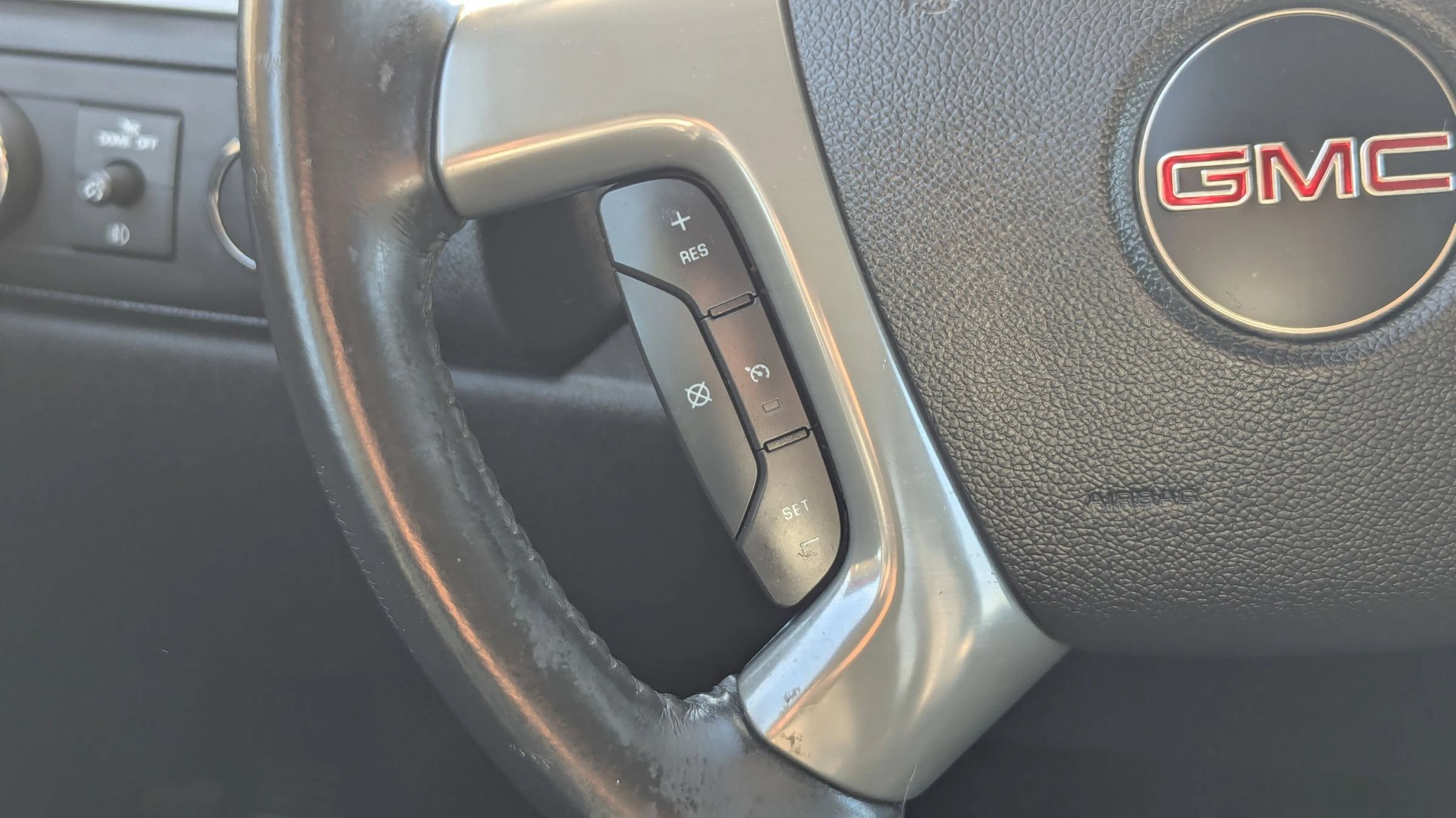 Used 2014 GMC Yukon SLT AWD/4WD image 23