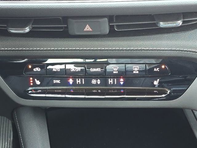 Used 2023 Buick Envision Essence w/ Technology Package I image 38