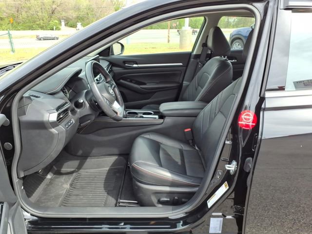 Certified 2024 Nissan Altima 2.5 SR w/ SR Premium Package image 4