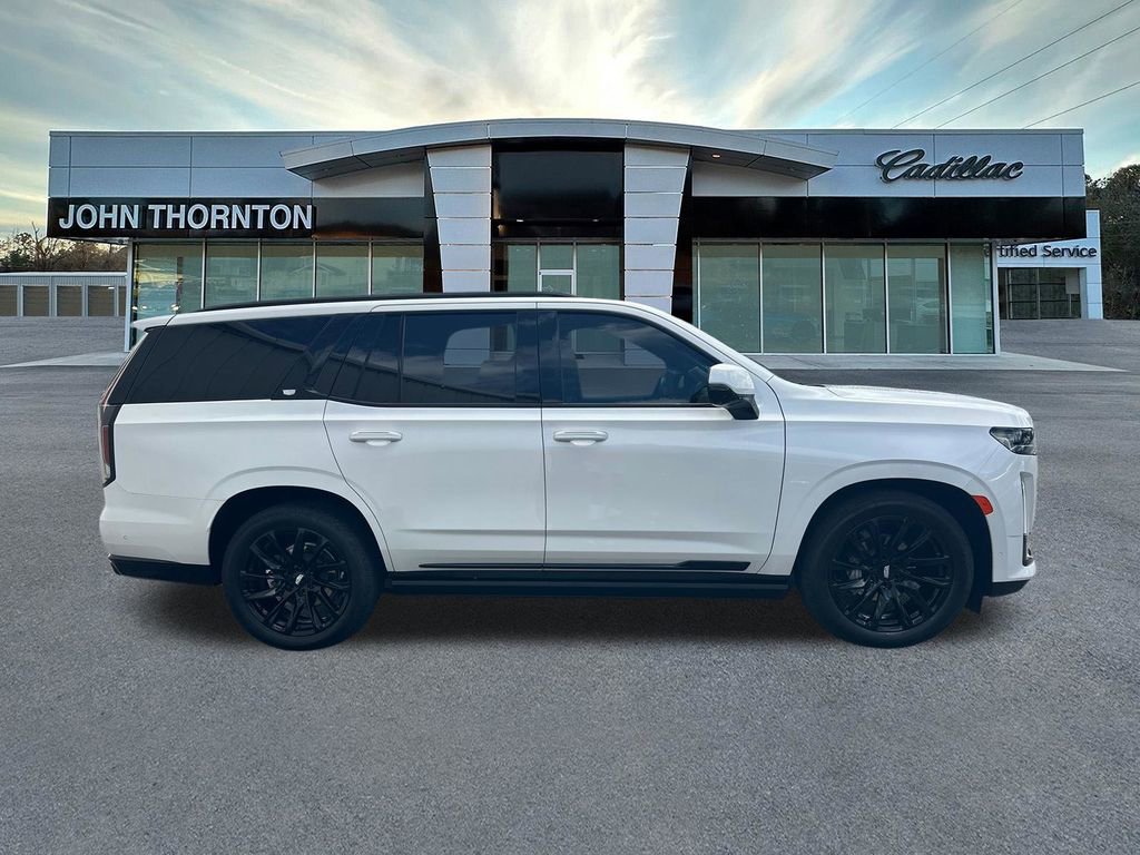 Certified 2024 Cadillac Escalade Sport Platinum w/ LPO, ONYX Package AWD/4WD image 4