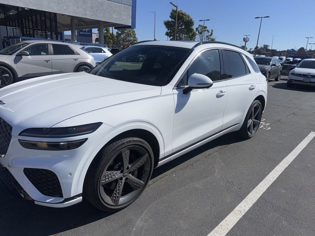 Used 2023 Genesis GV70 2.5T Sport Prestige w/ Sport Prestige Package image 1