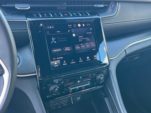 Used 2024 Jeep Grand Cherokee Altitude image 19