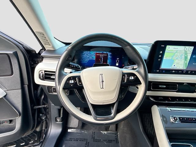 Used 2025 Lincoln Aviator 2WD image 11