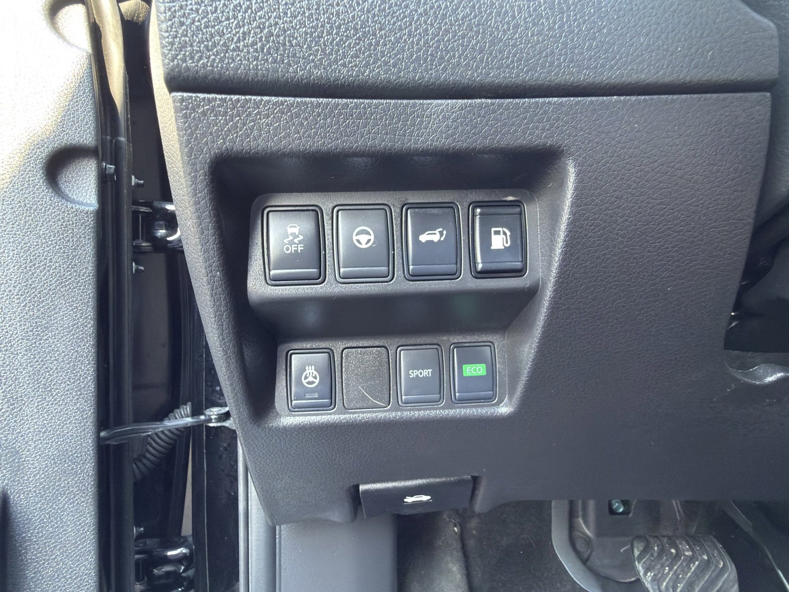 Used 2018 Nissan Rogue SL w/ Premium Package image 29