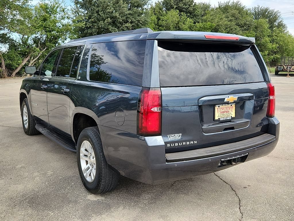 Used 2020 Chevrolet Suburban LT AWD/4WD image 3