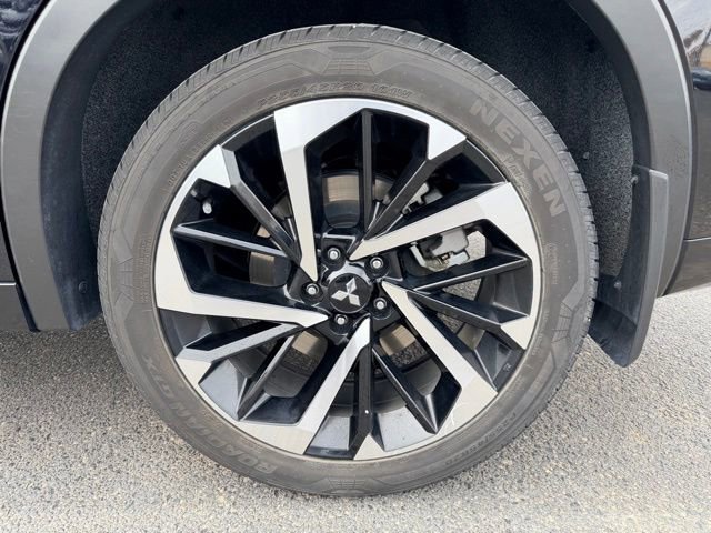 Used 2022 Mitsubishi Outlander SEL image 11