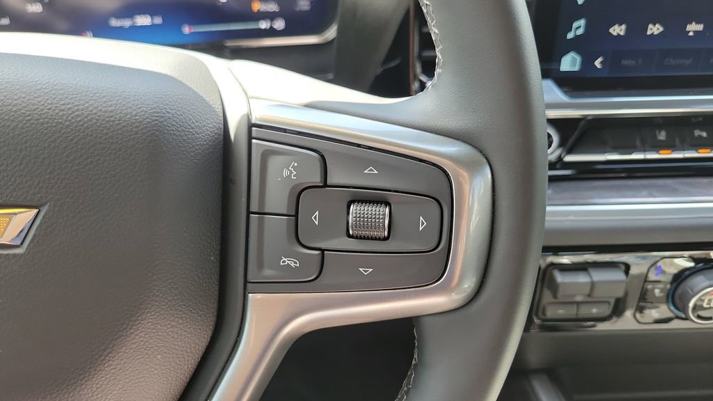 Used 2026 Chevrolet Silverado 2500 LTZ w/ LTZ Plus Package image 34