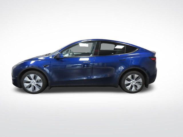 Used 2023 Tesla Model Y Long Range AWD/4WD image 2