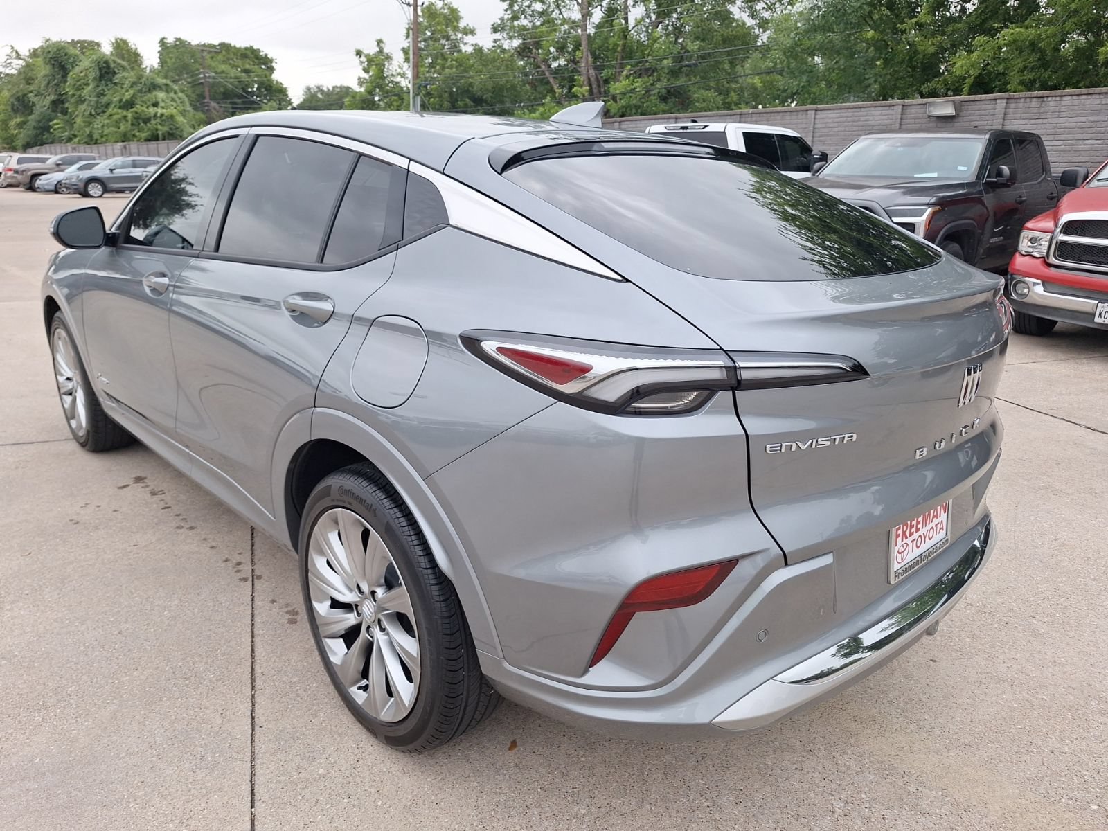 Used 2025 Buick Envista Avenir FWD image 4