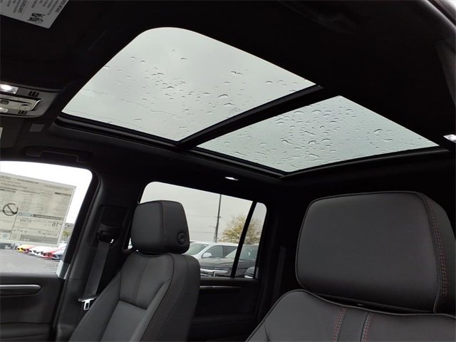 New 2026 Chevrolet Suburban RST w/ Advanced Technology Package image 8