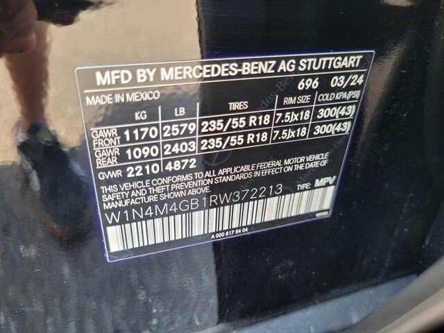 Used 2024 Mercedes-Benz GLB 250 w/ Driver Assistance Package image 20