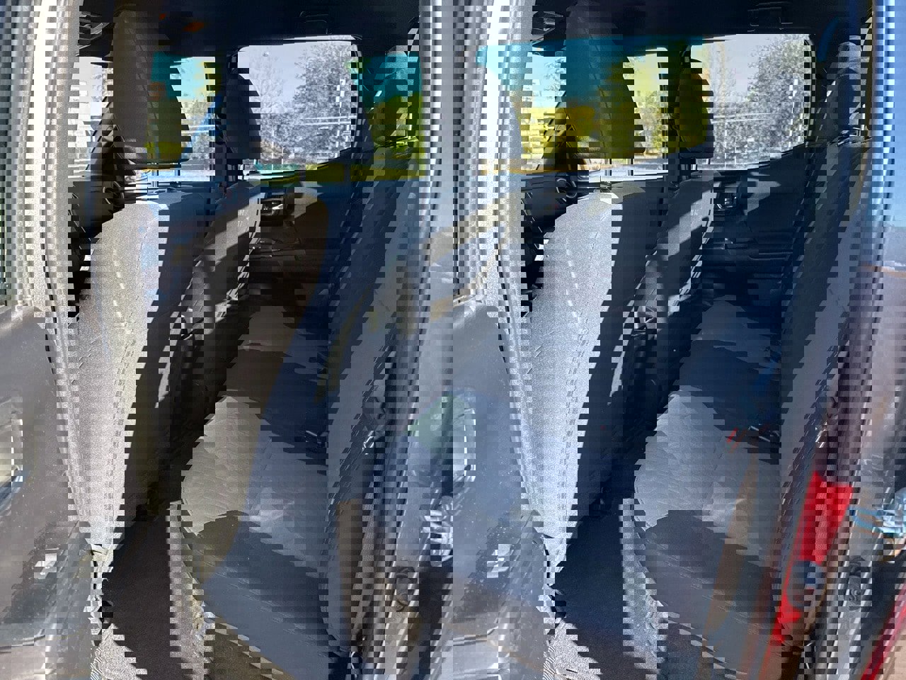 Used 2020 Toyota Tacoma TRD Sport image 9