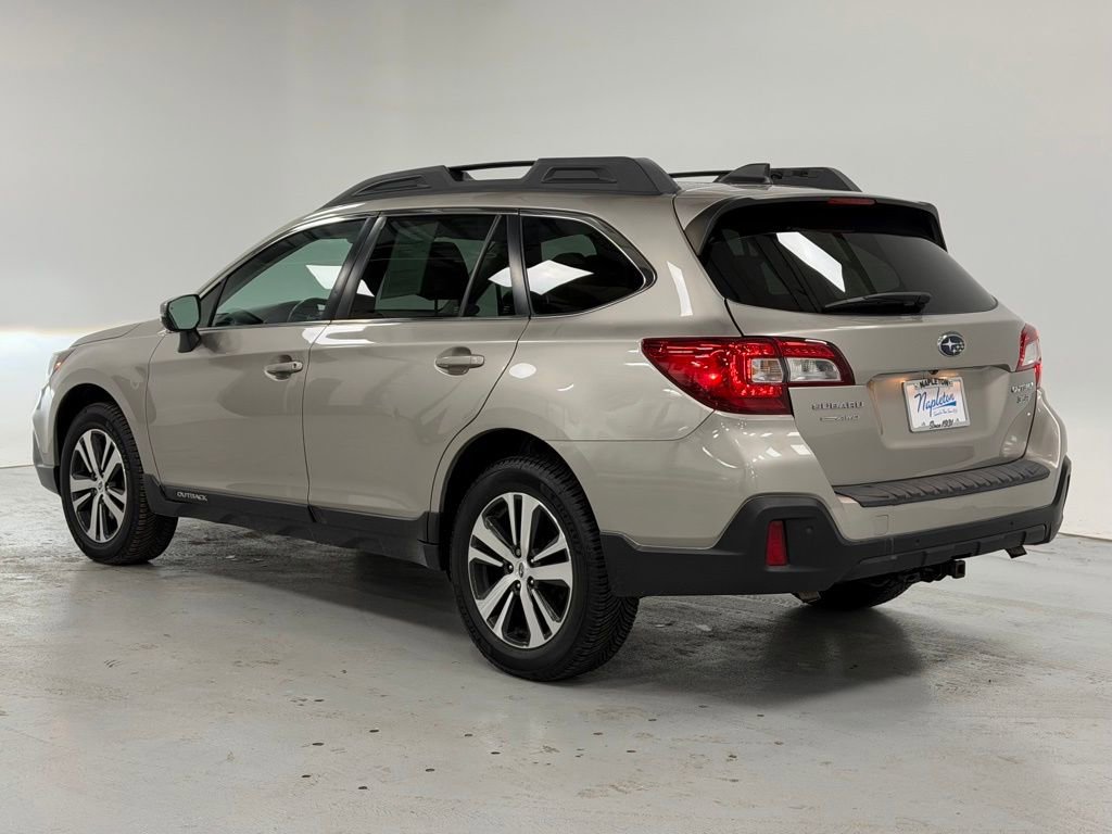 Used 2018 Subaru Outback 3.6R Limited image 3