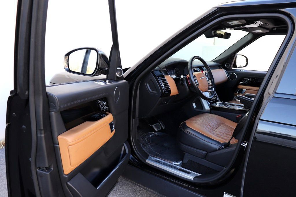 Used 2020 Land Rover Range Rover SV Autobiography Dynamic AWD/4WD image 2