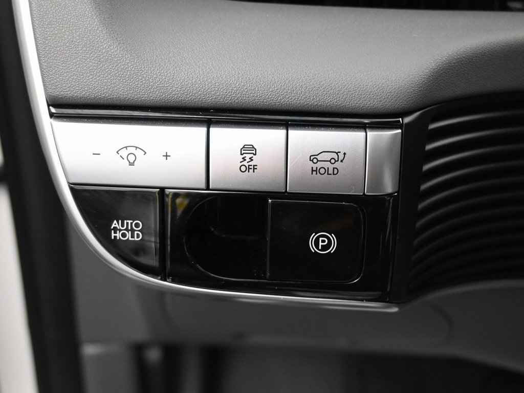 Used 2024 Hyundai Ioniq 5 Limited image 23