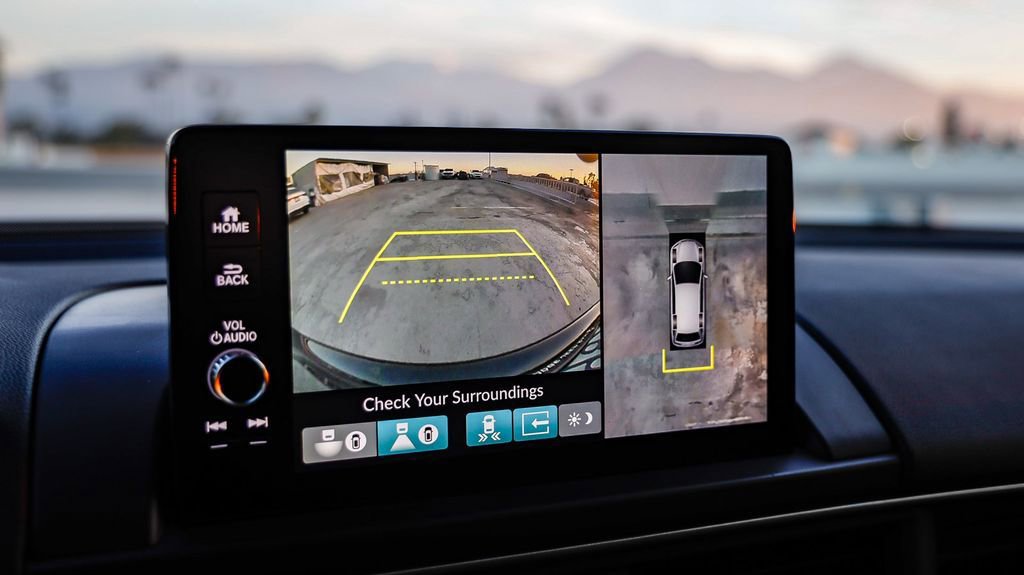 Used 2025 Honda Pilot Black Edition image 30