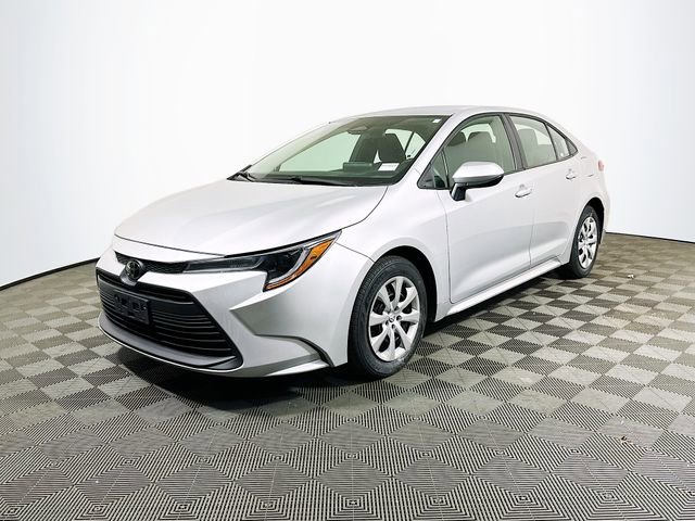 Certified 2024 Toyota Corolla LE image 4