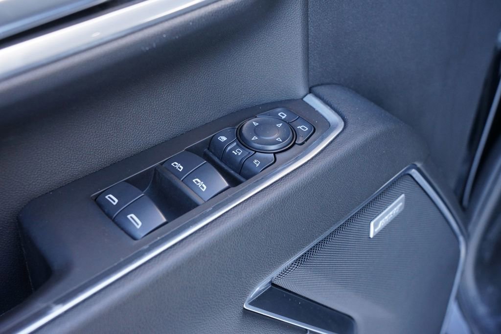 Used 2025 Chevrolet Silverado 3500 LTZ w/ LTZ Plus Package image 19