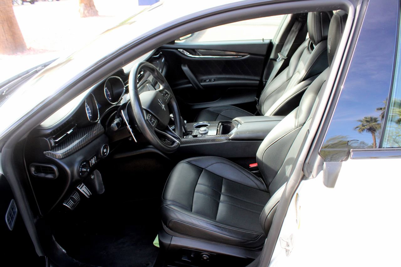 Used 2020 Maserati Quattroporte S GranSport Q4 AWD/4WD image 11