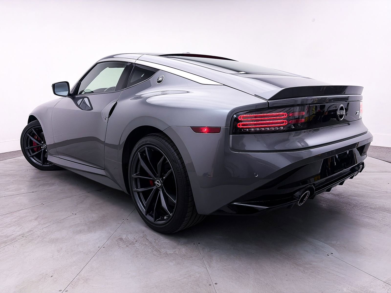 Used 2024 Nissan Z Performance w/ Floor Mat Package image 2