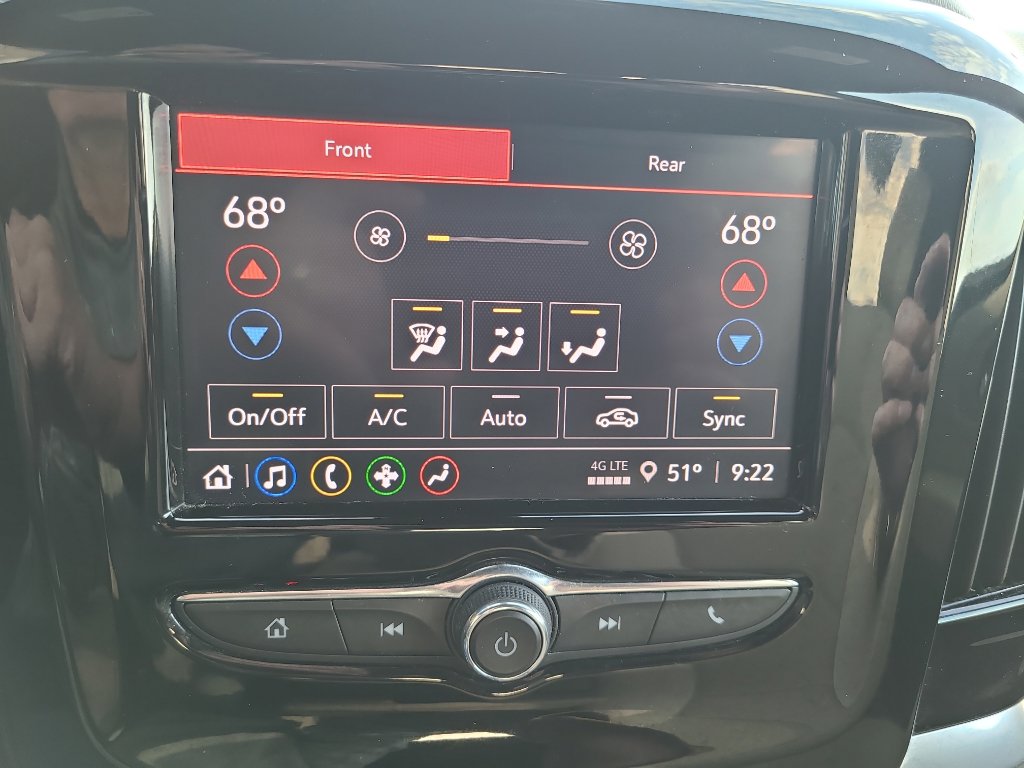 Used 2022 Chevrolet Traverse LS AWD/4WD image 18