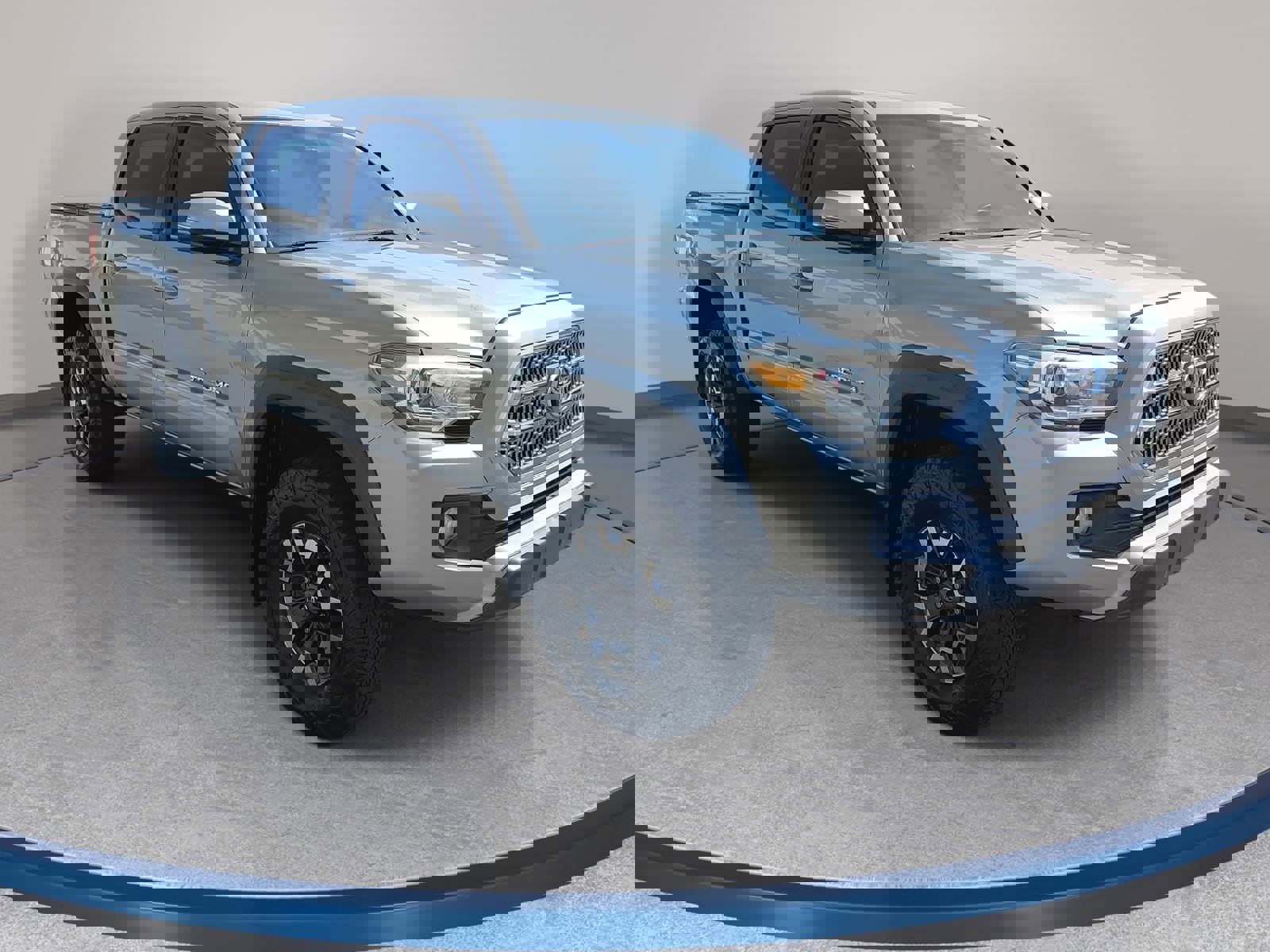 Used 2016 Toyota Tacoma TRD Off-Road w/ Premium & Technology Package image 3