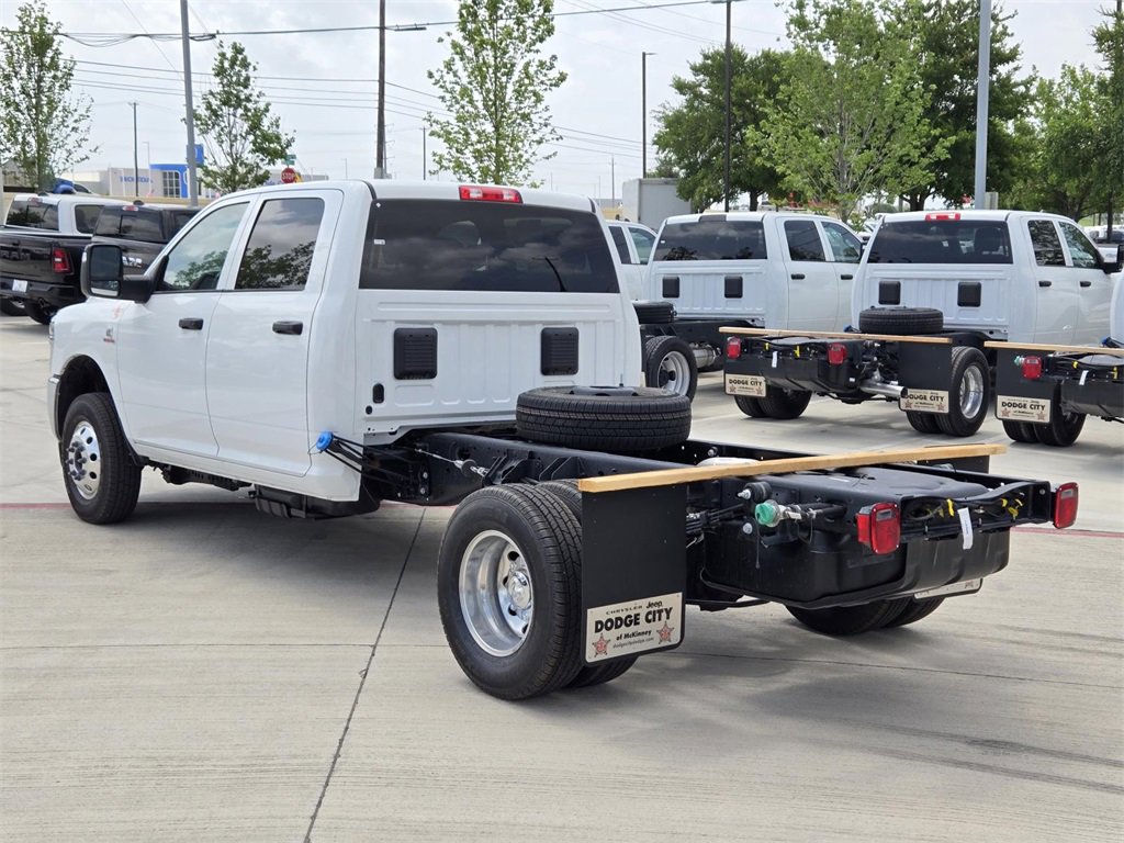New 2025 RAM 3500 Tradesman w/ Chrome Appearance Group image 3
