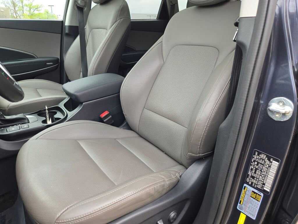Used 2019 Hyundai Santa Fe XL w/ Cargo Package AWD/4WD image 28