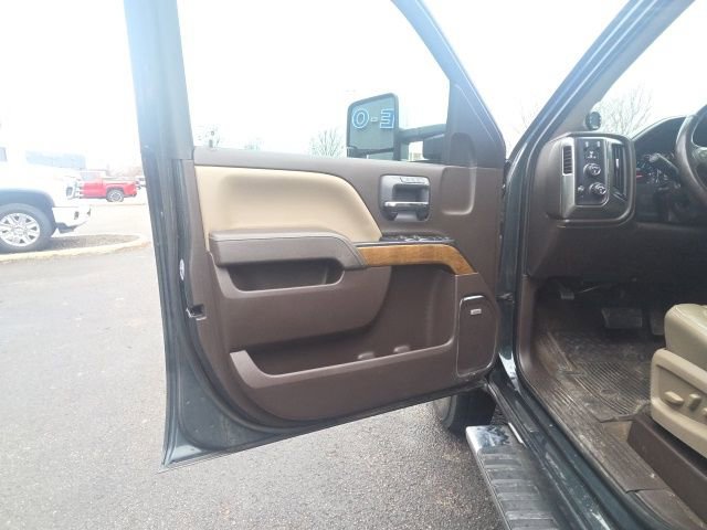 Used 2018 Chevrolet Silverado 3500 LTZ w/ Duramax Plus Package image 23