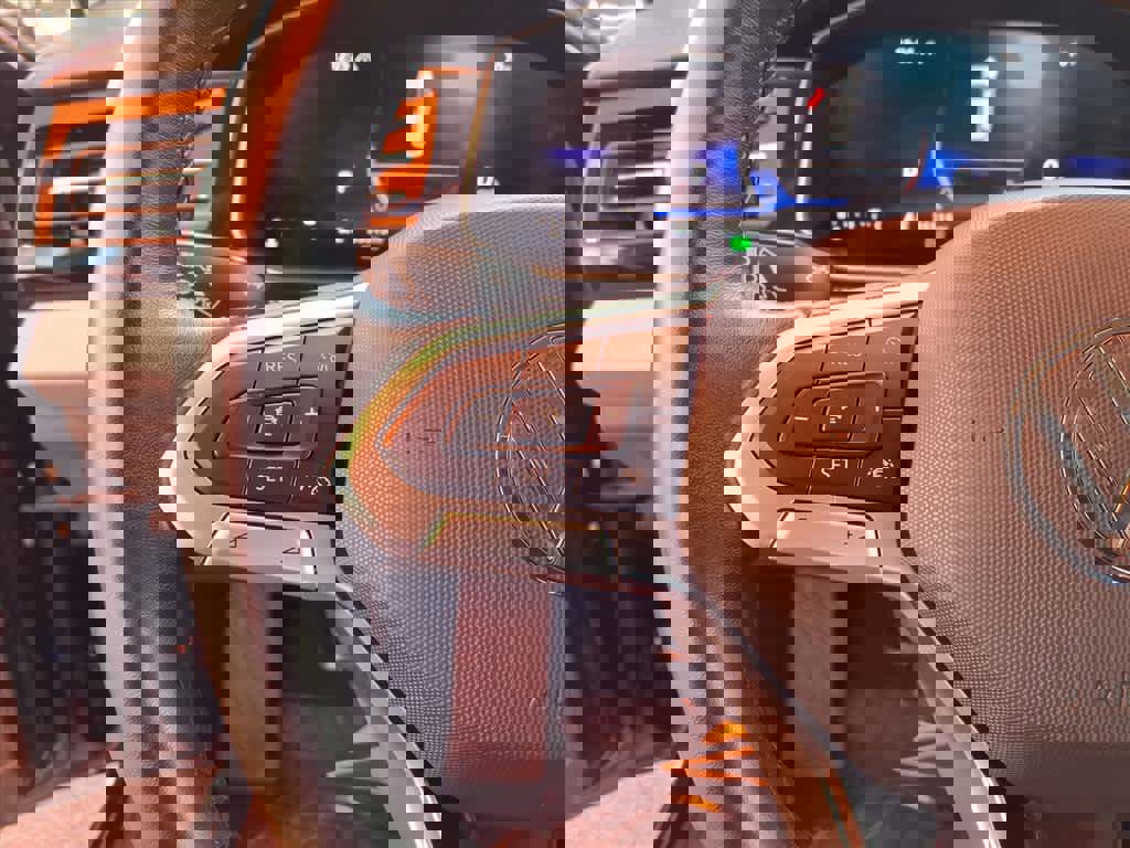 Used 2025 Volkswagen Jetta SE image 10