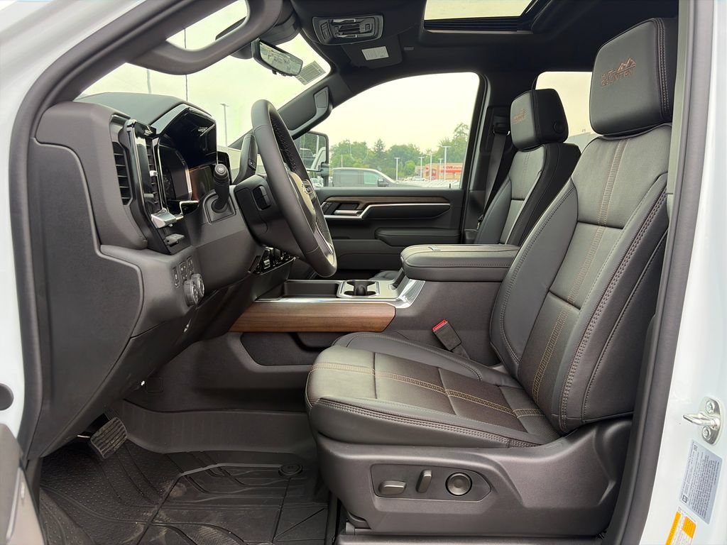 New 2026 Chevrolet Silverado 3500 High Country w/ High Country Premium Package AWD/4WD image 14