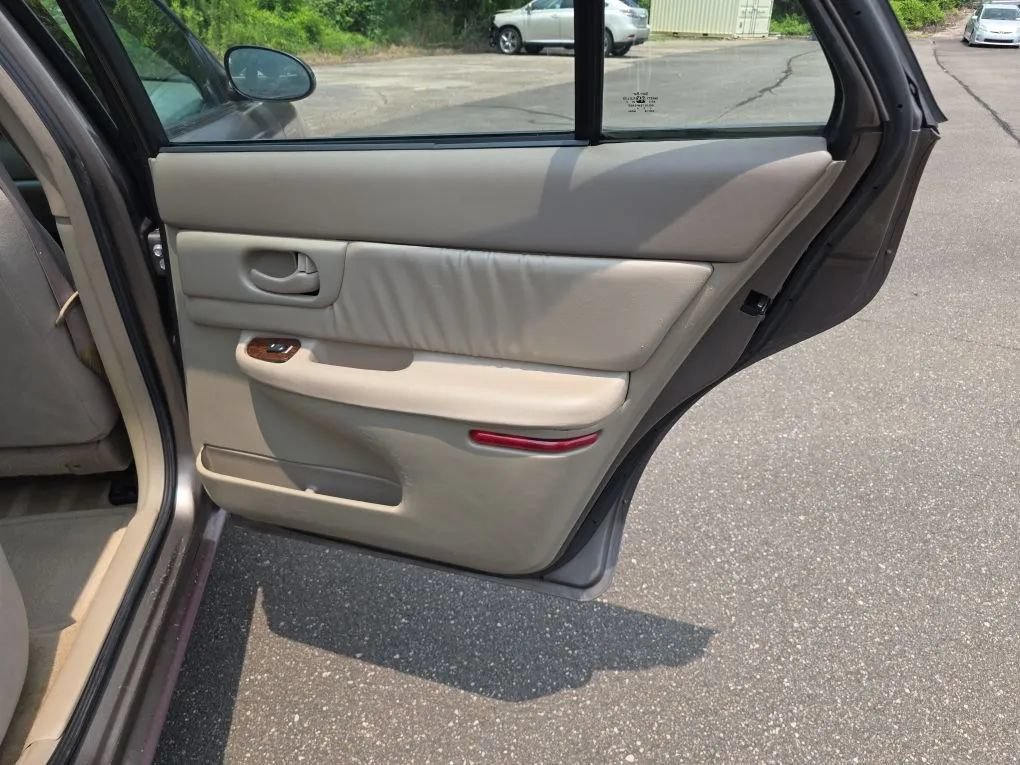 Used 2003 Buick Century Custom FWD image 29