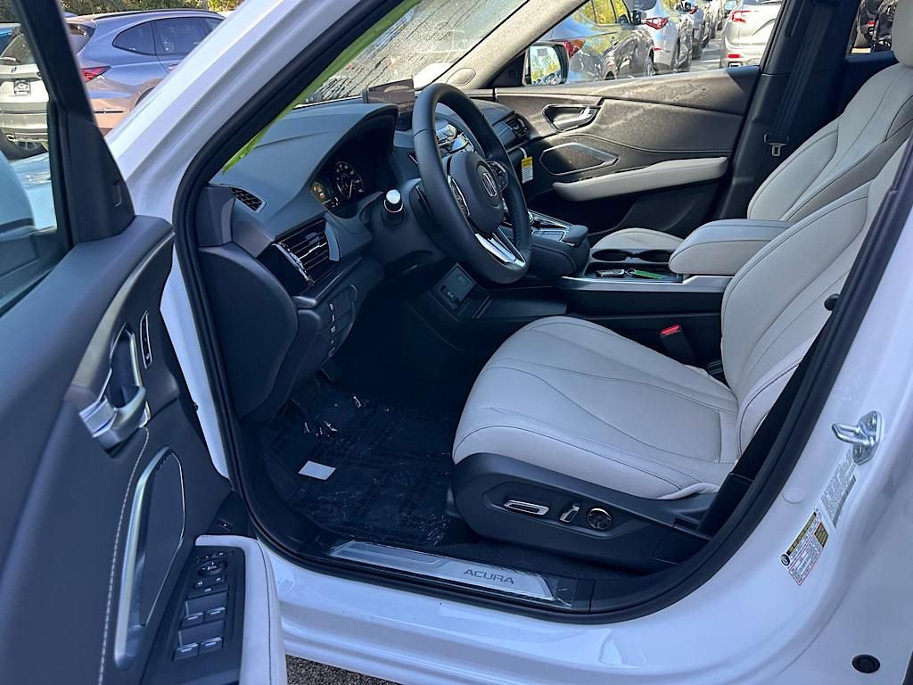 New 2025 Acura RDX SH-AWD image 7