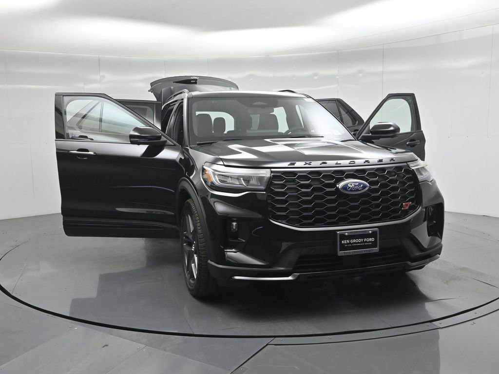 New 2026 Ford Explorer ST w/ Sun And Sound Package image 31