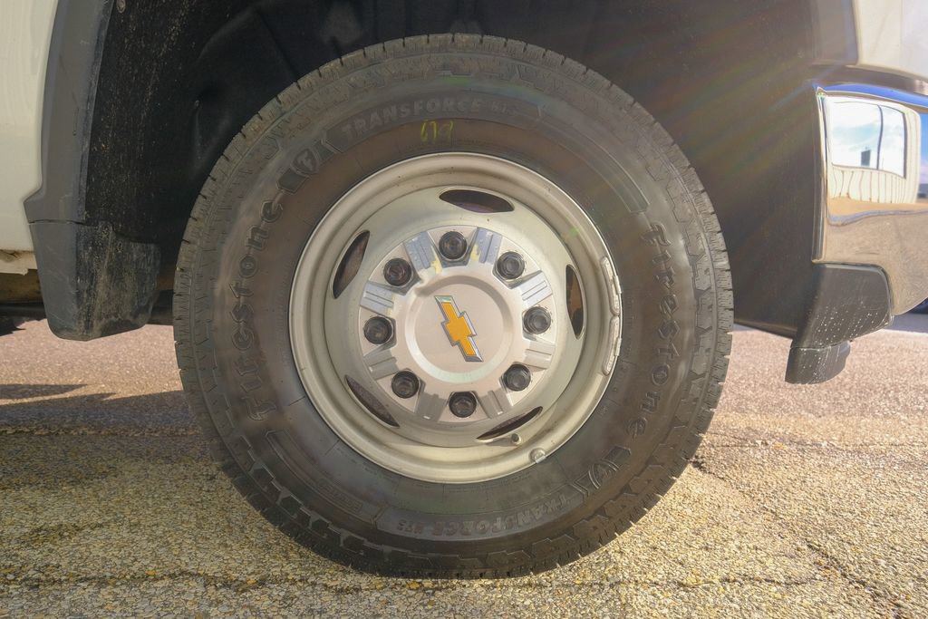 Used 2024 Chevrolet Silverado 3500 W/T image 40