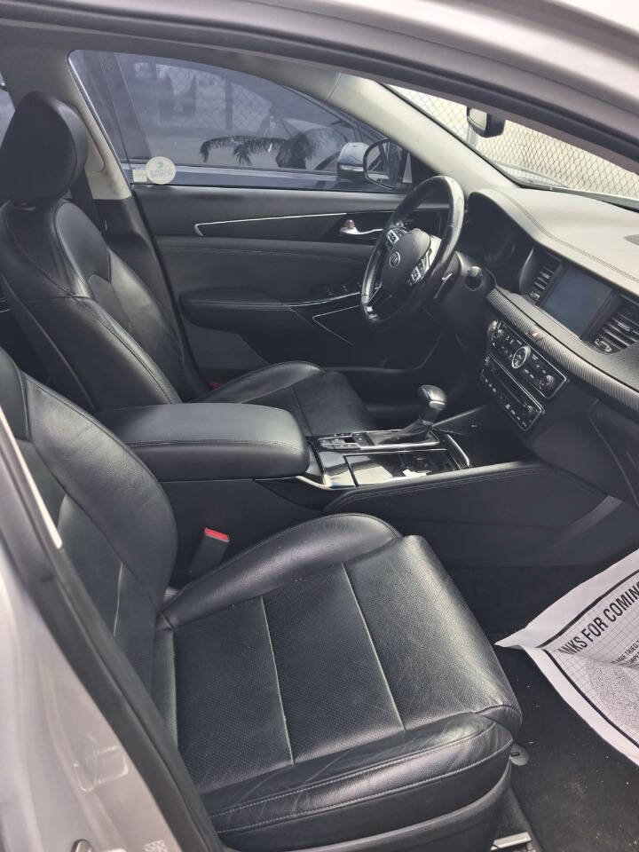 Used 2017 Kia Cadenza Technology FWD image 10