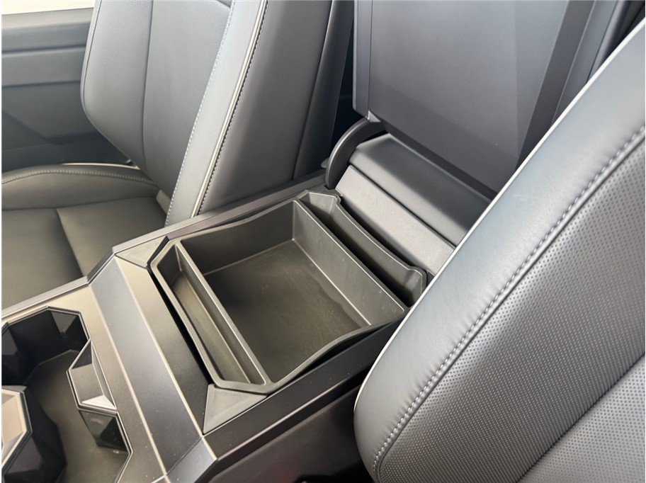 Used 2024 Tesla Cybertruck AWD Crew Cab image 47