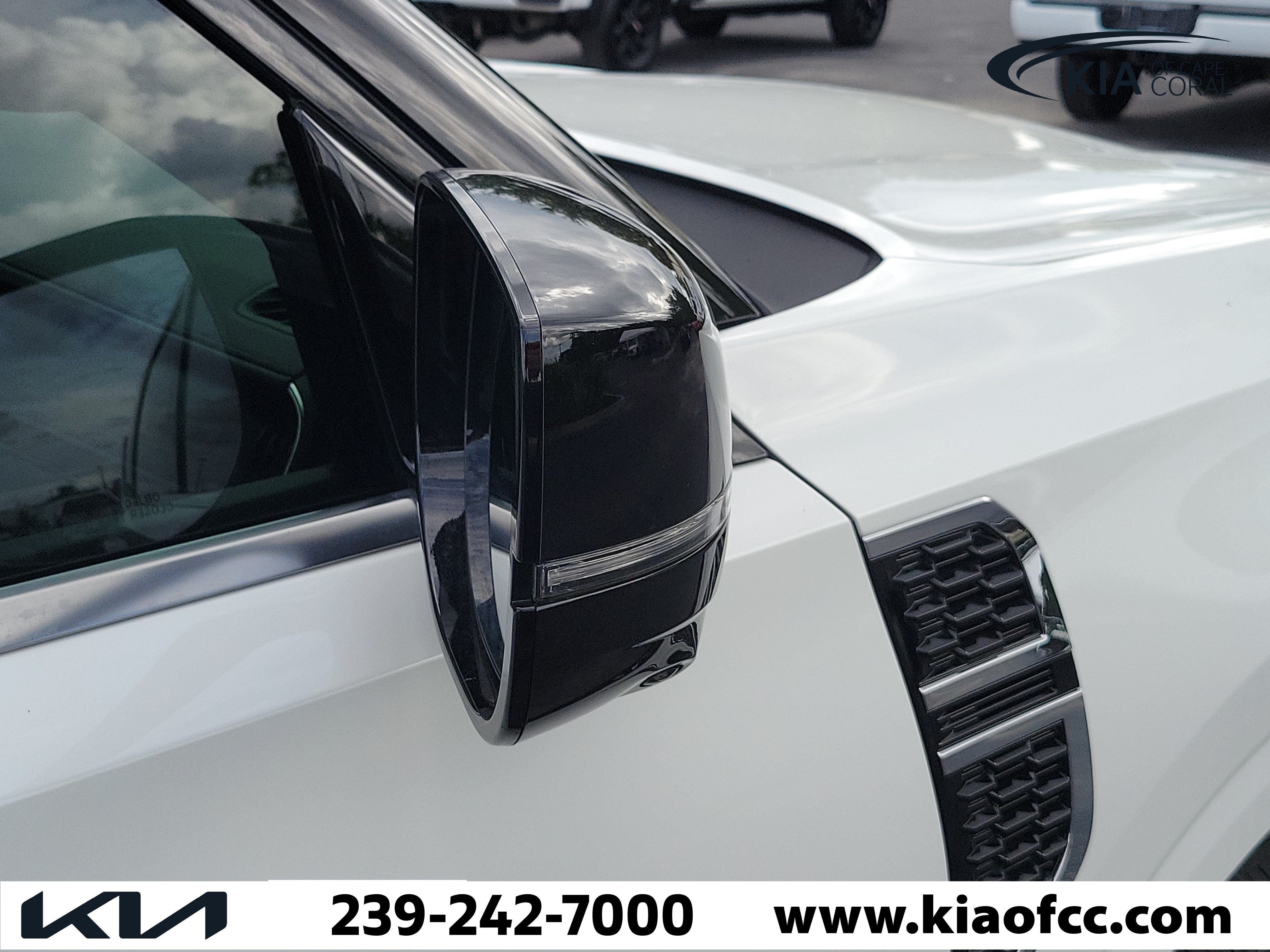 Used 2025 Nissan Armada SL AWD/4WD image 8