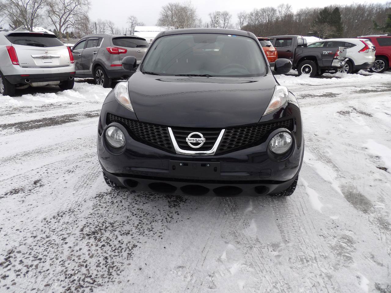 Used 2013 Nissan Juke SV AWD/4WD image 2