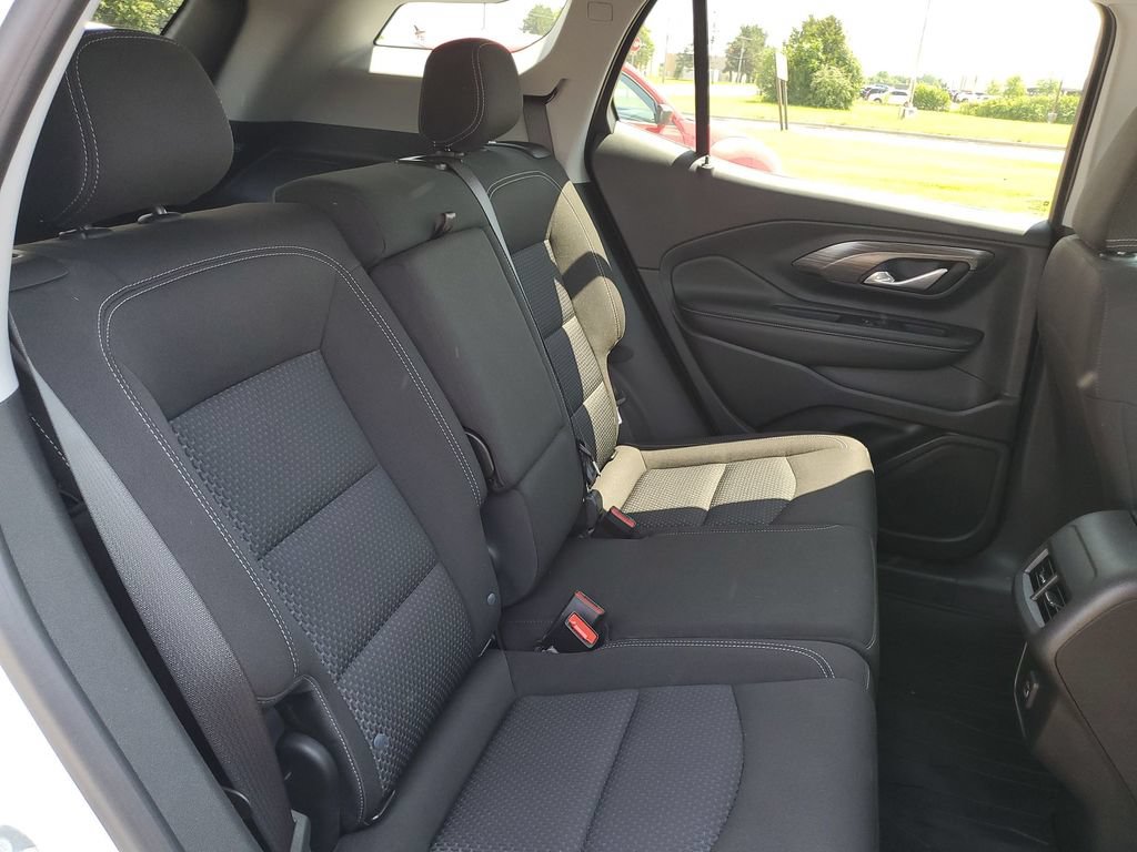 Used 2023 GMC Terrain SLE FWD image 25