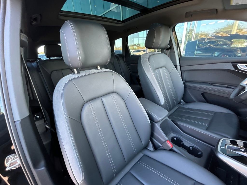Used 2024 Audi Q4 e-tron Premium w/ Convenience Package image 44