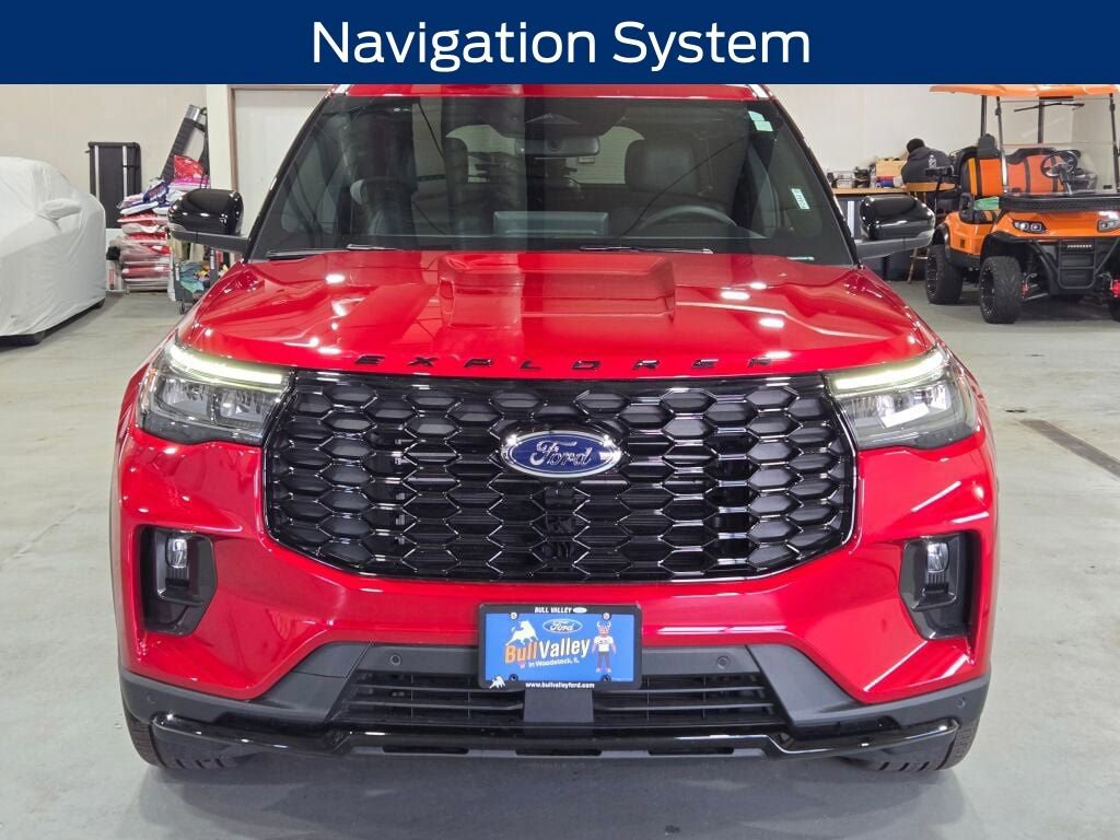 Used 2025 Ford Explorer ST-Line w/ Premium Package image 4