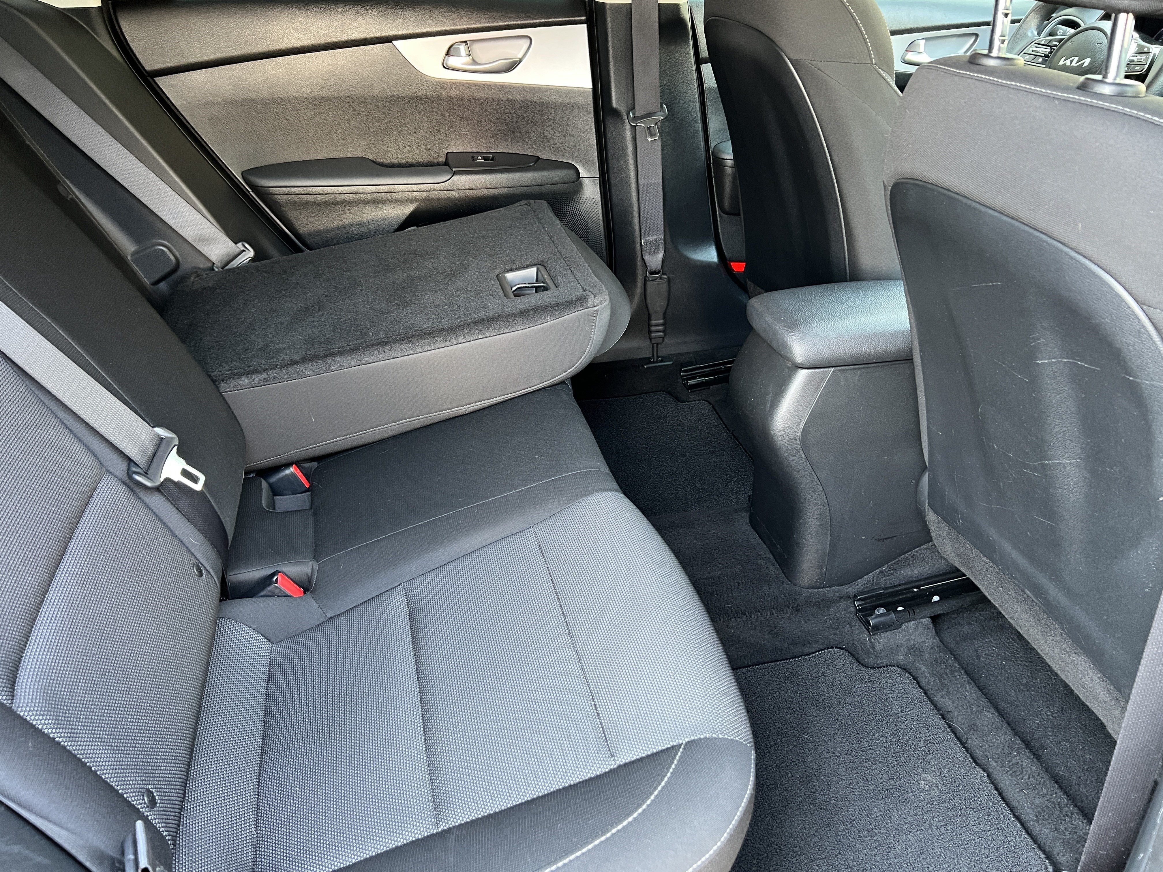 Used 2023 Kia Forte LXS w/ LXS Technology Package FWD image 20