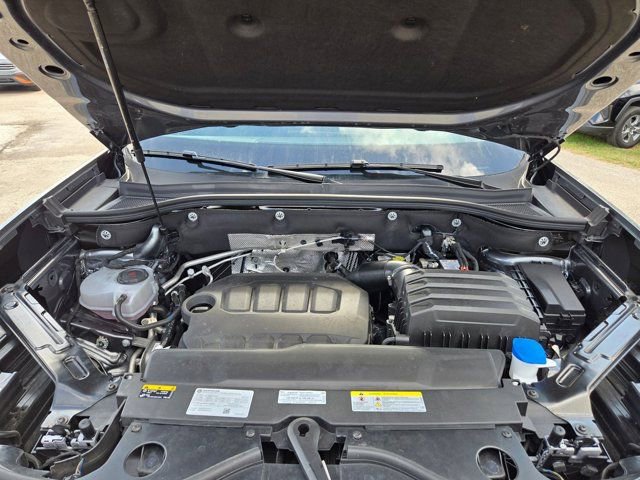 Used 2025 Volkswagen Atlas SE image 31