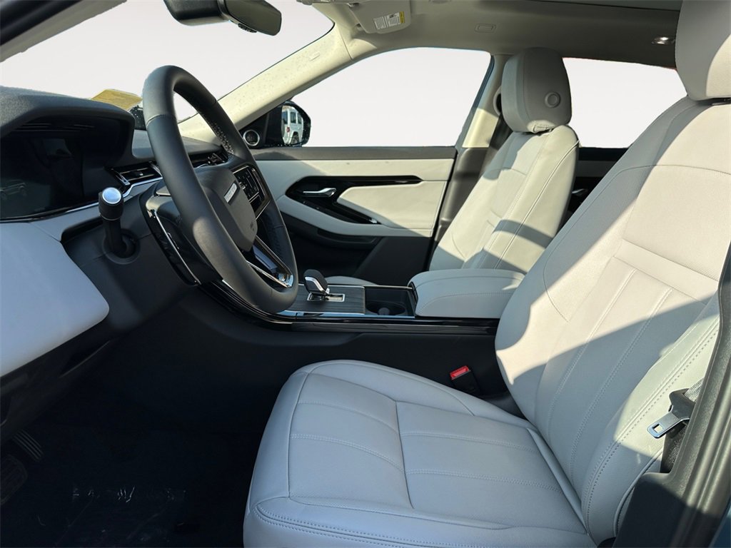 New 2025 Land Rover Range Rover Evoque S image 9